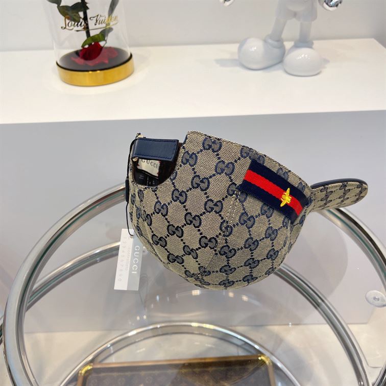 GUCCI GG CANVAS BASEBALL HAT