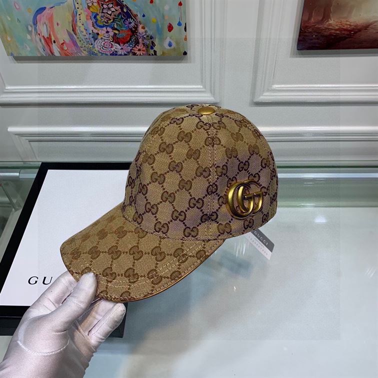 GUCCI GG CANVAS BASEBALL HAT