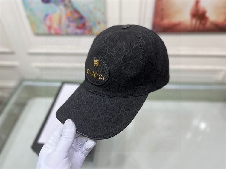 GUCCI GG CANVAS BASEBALL HAT