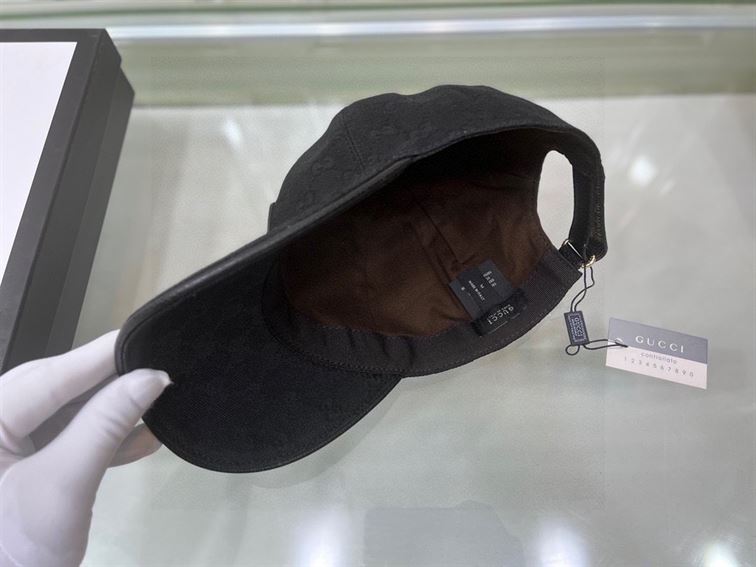 GUCCI GG CANVAS BASEBALL HAT