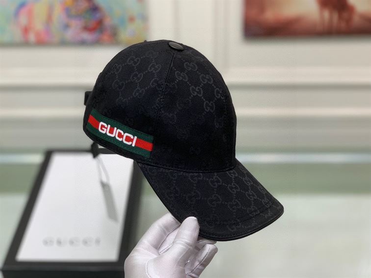 GUCCI GG CANVAS BASEBALL HAT