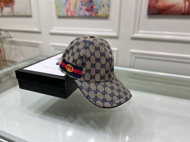 GUCCI GG CANVAS BASEBALL HAT