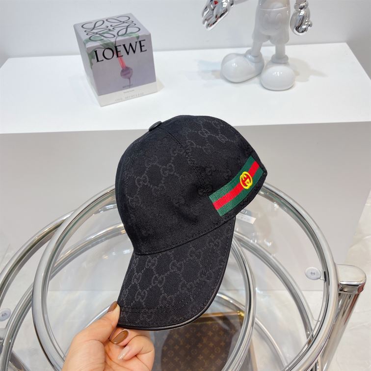 GUCCI GG CANVAS BASEBALL HAT