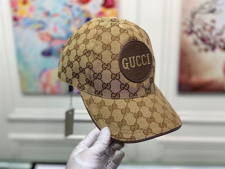 GUCCI GG CANVAS BASEBALL HAT