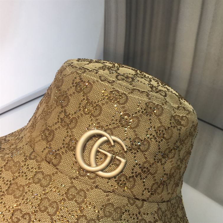 GUCCI GG CANVAS BUCKET HAT