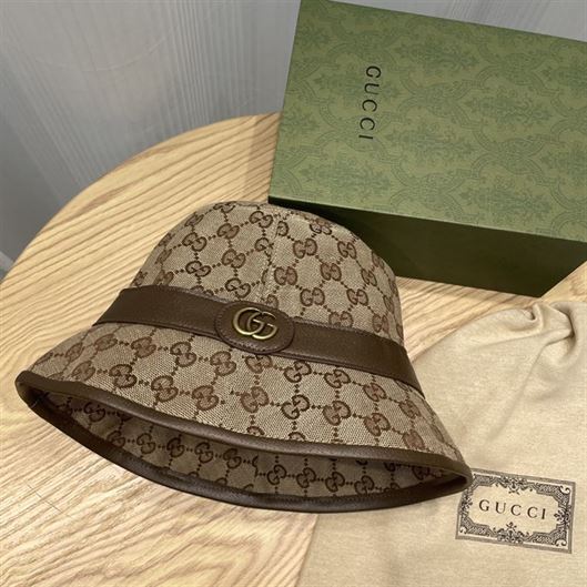 GUCCI GG CANVAS BUCKET HAT