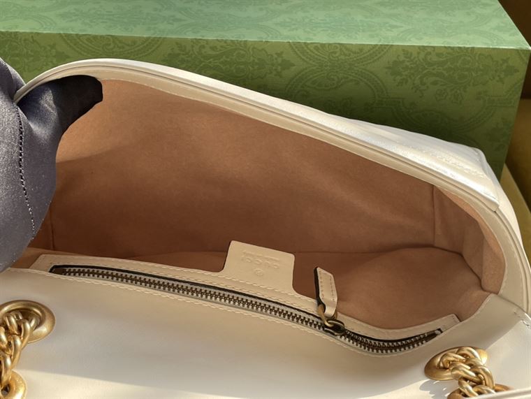 GUCCI GG MARMONT SMALL SHOULDER BAG IN WHITE LEATHER