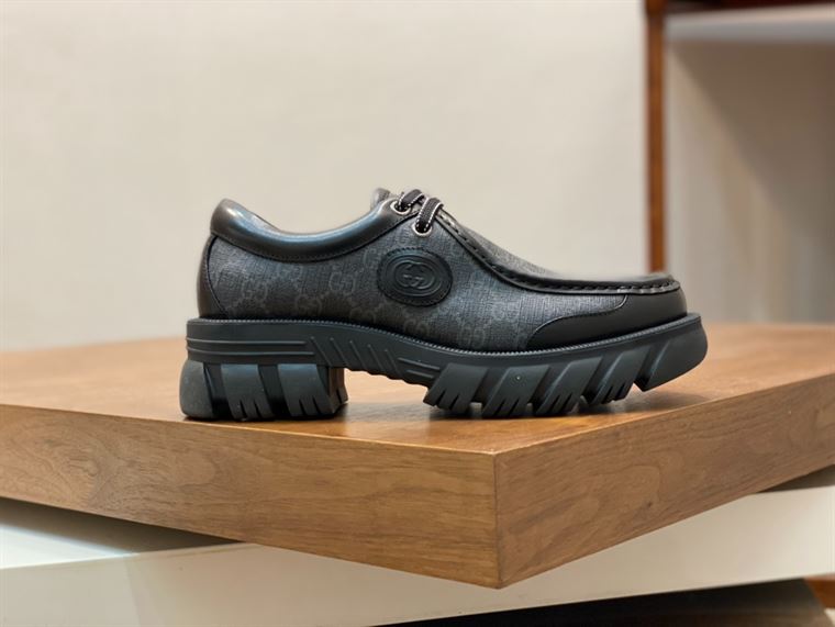 GUCCI GG SUPREME LACE-UP LOAFERS - GL029