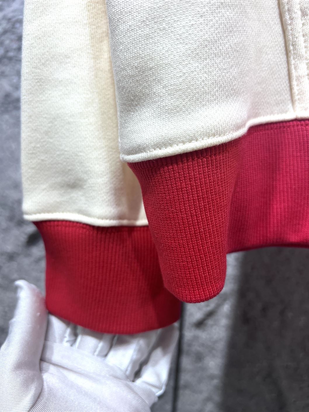 GUCCI HOODED SWEATSHIRT - GCK051