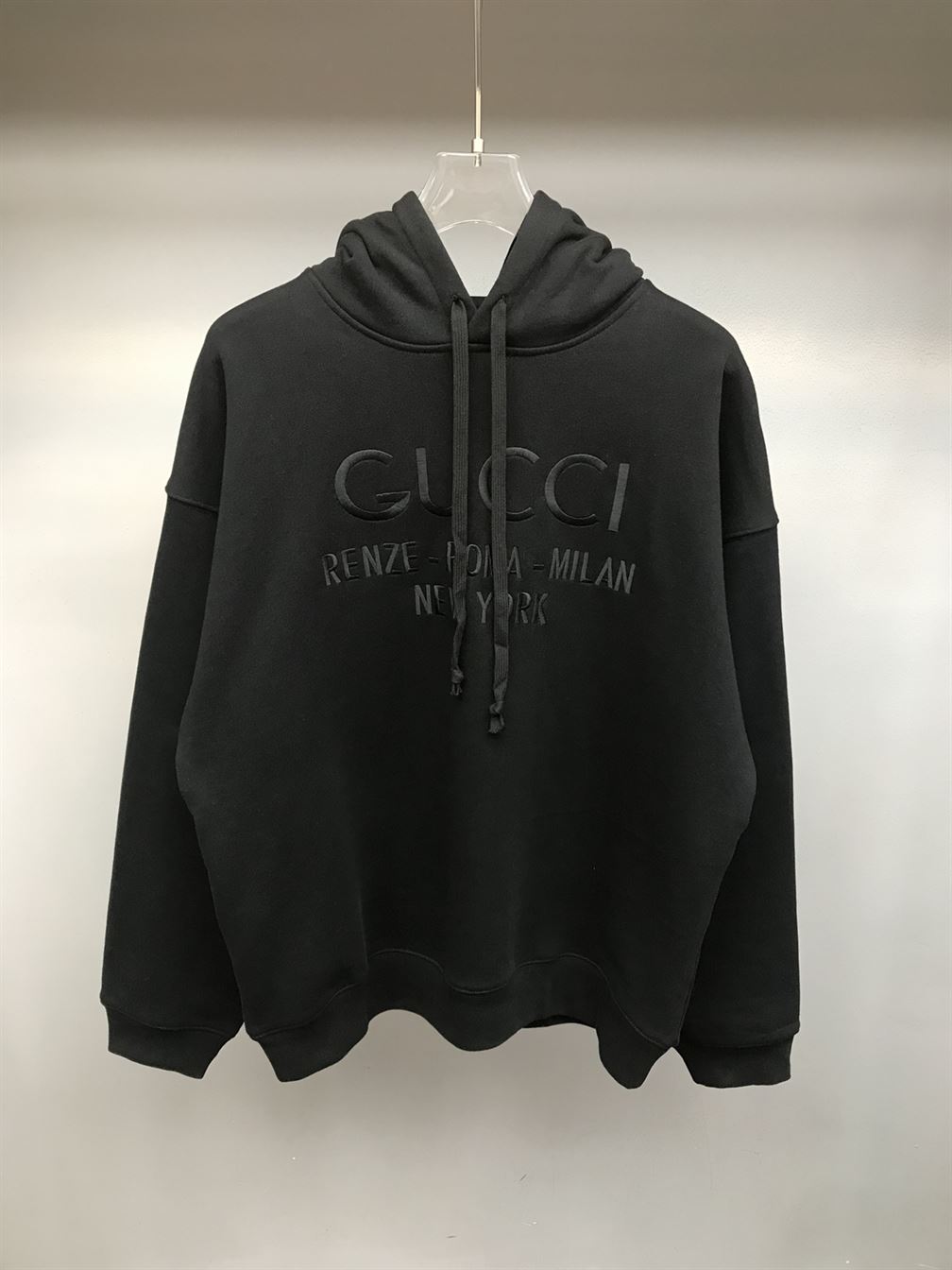 GUCCI HOODIE IN BLACK - GCK021