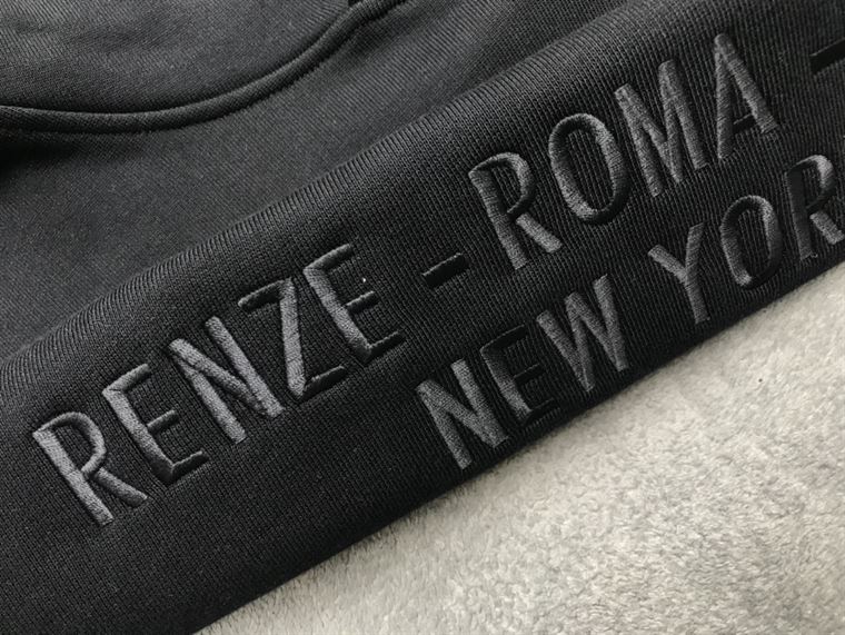 GUCCI HOODIE IN BLACK - GCK021