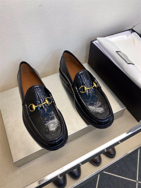 GUCCI HORSEBIT LEATHER LOAFER - GL043