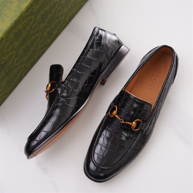 GUCCI JORDAAN CROCODILE LOAFER - GL015