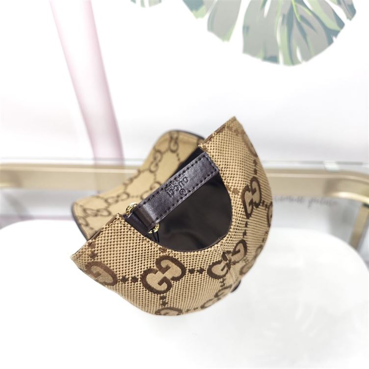 GUCCI JUMBO GG CANVAS BASEBALL HAT