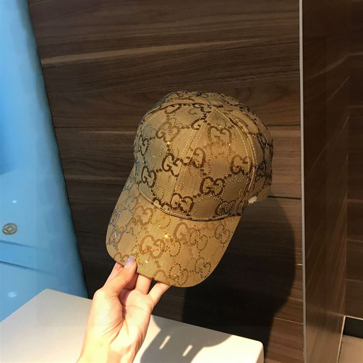 GUCCI JUMBO GG HAT