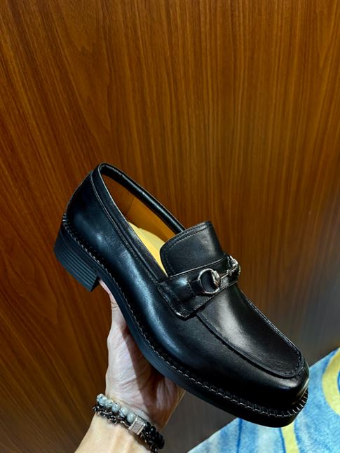 GUCCI LOAFER CHAIN BLACK - GL017