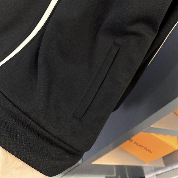 GUCCI LOGO APPLIQUED STRIPED TECH-JERSEY TRACK JACKET IN BLACK - GCJ017