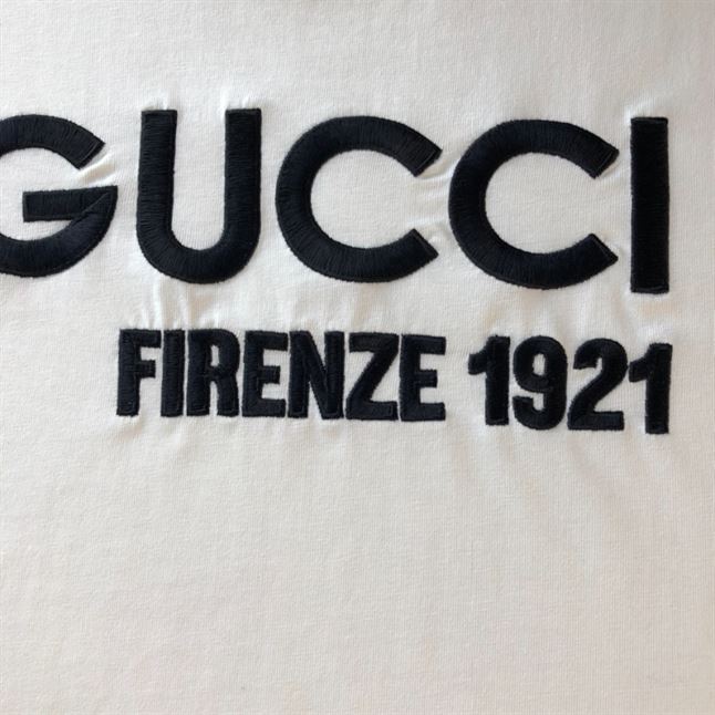 GUCCI LOGO EMBROIDERY T-SHIRT - GGS058