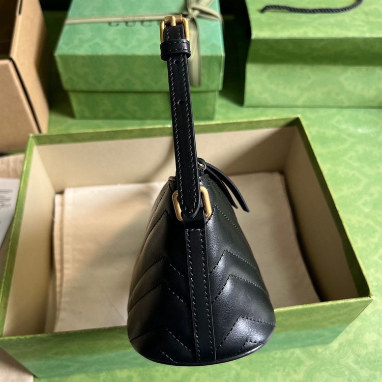 GUCCI MARMONT SHOULDER BAG IN BLACK LEATHER