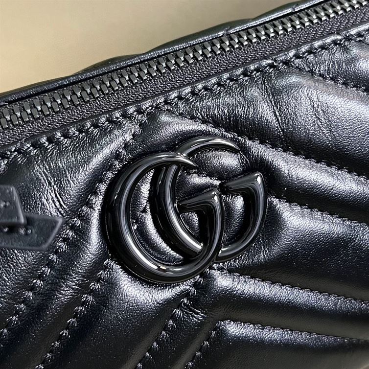 GUCCI MARMONT SHOULDER BAG IN BLACK LEATHER