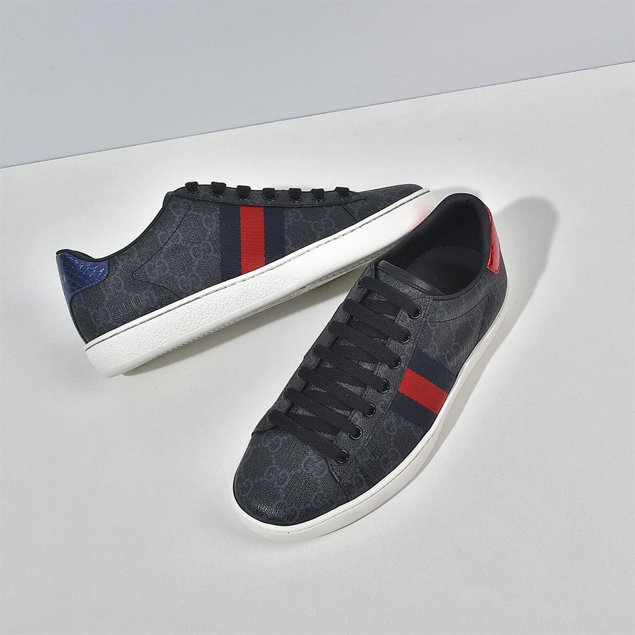 GUCCI MENS ACE GG SUPREME SNEAKER - GCC027