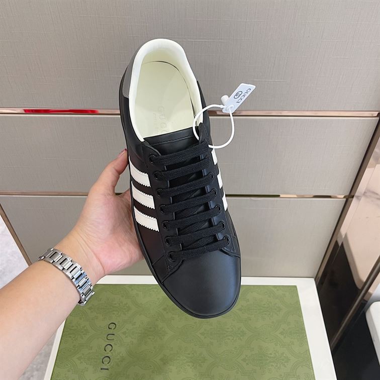 GUCCI MEN'S GG SNEAKER - GCC035