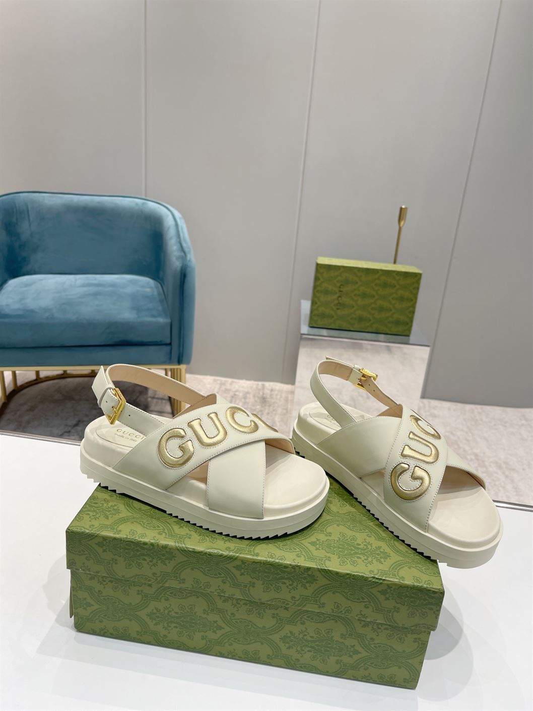 GUCCI MEN'S GUCCI SANDAL WHITE LEATHER - GSL010