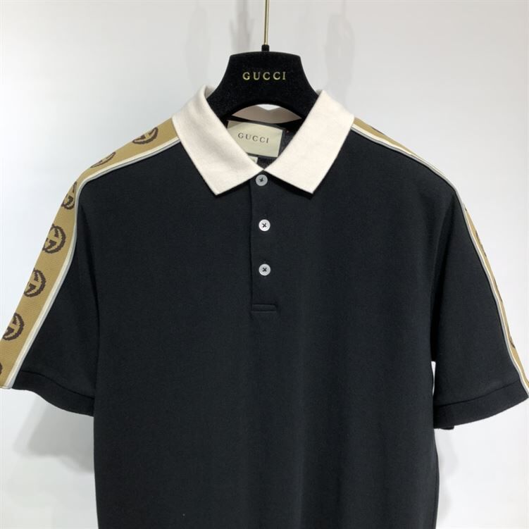 GUCCI POLO WITH INTERLOCKING G STRIPE - GGS015