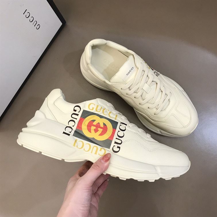 GUCCI RHYTON LOGO PRINT LOW TOP LEATHER TRAINERS - GCC009