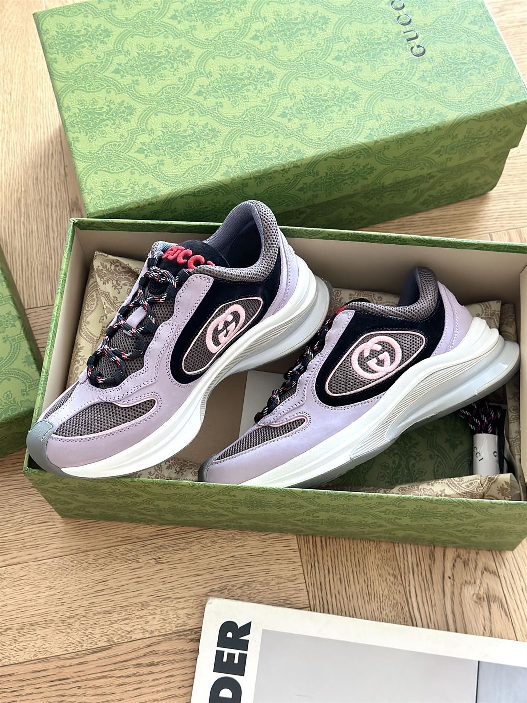 GUCCI RUN SNEAKERS - GCC120