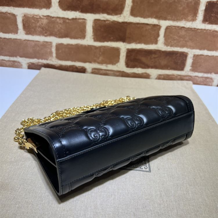 GUCCI SMALL GG QUILTED LEATHER BAG IN BLACK