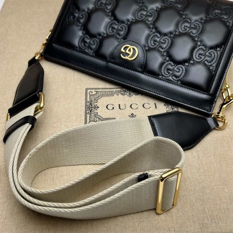 GUCCI SMALL GG QUILTED LEATHER BAG IN BLACK