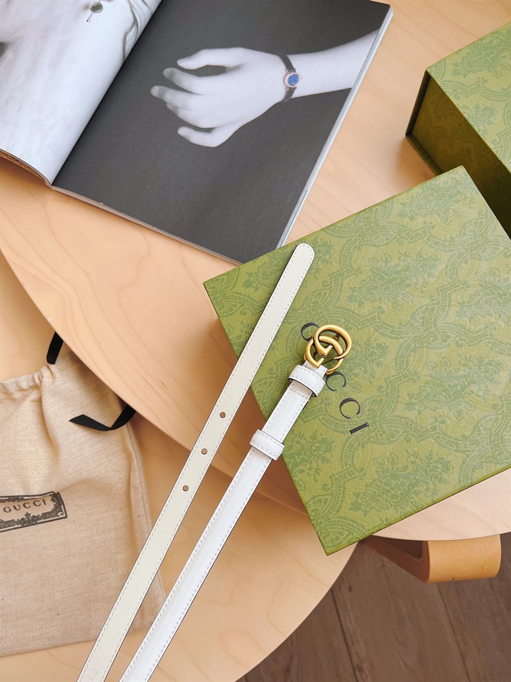 GUCCI THIN PATENT DOUBLE G BELT - GB050