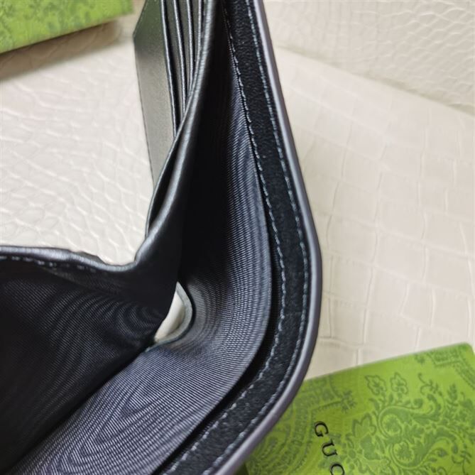 GUCCI TIGER PRINT GG SUPREME WALLET