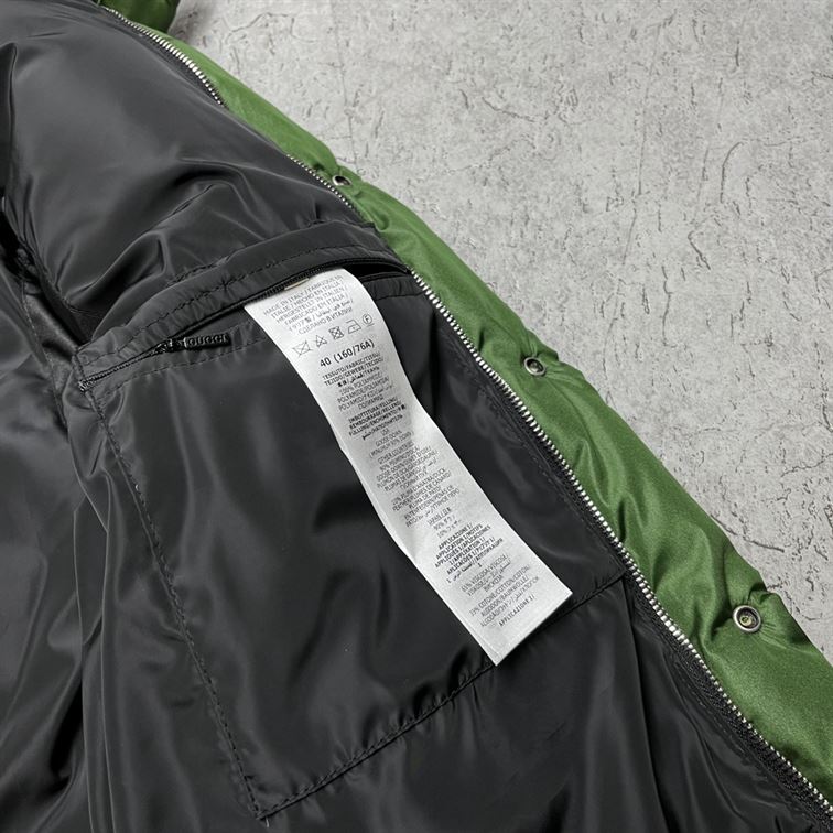 GUCCI WEB STRIPE PADDED DOWN GILET - GCJ026