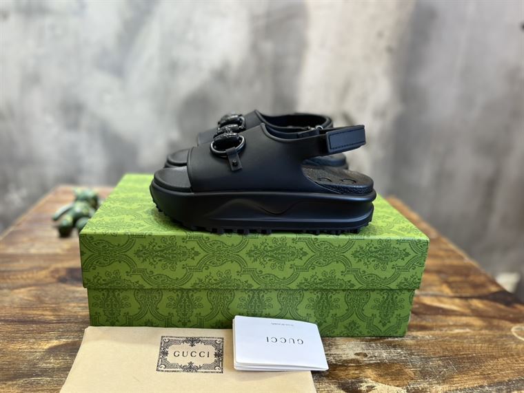 GUCCI WOMEN'S HORSEBIT FLATFORM SANDAL BLACK RUBBER - GSL016