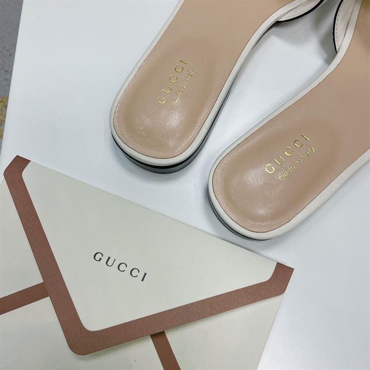 GUCCI WOMEN'S INTERLOCKING G CUT-OUT SLIDE SANDAL - GSL013