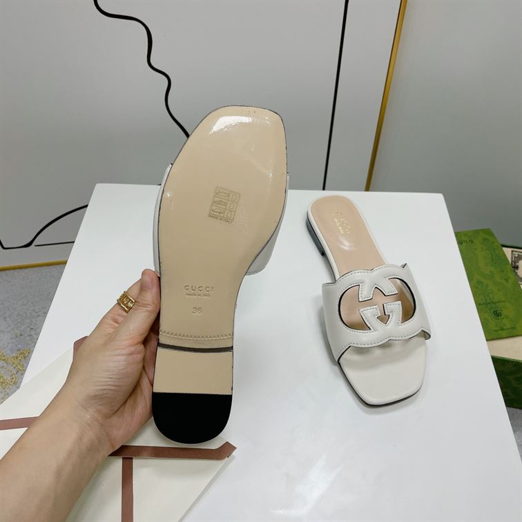 GUCCI WOMEN'S INTERLOCKING G CUT-OUT SLIDE SANDAL - GSL013