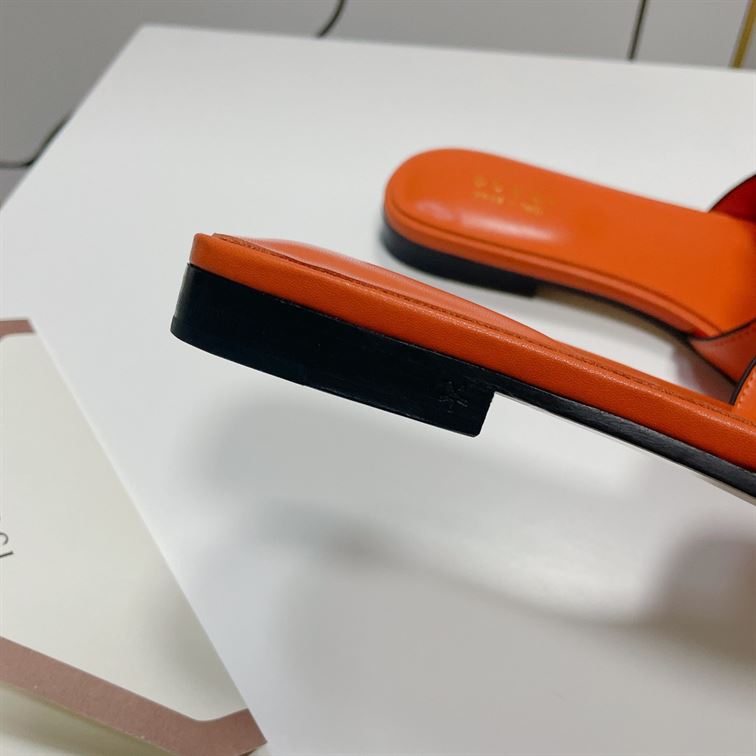 GUCCI WOMEN'S INTERLOCKING G CUT-OUT SLIDE SANDAL - GSL015