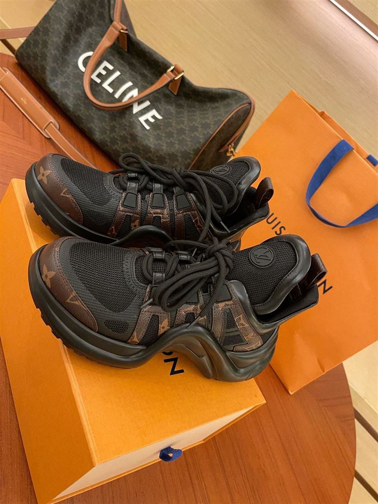LOUIS VUITTON ARCHLIGHT TRAINERS - LVS098