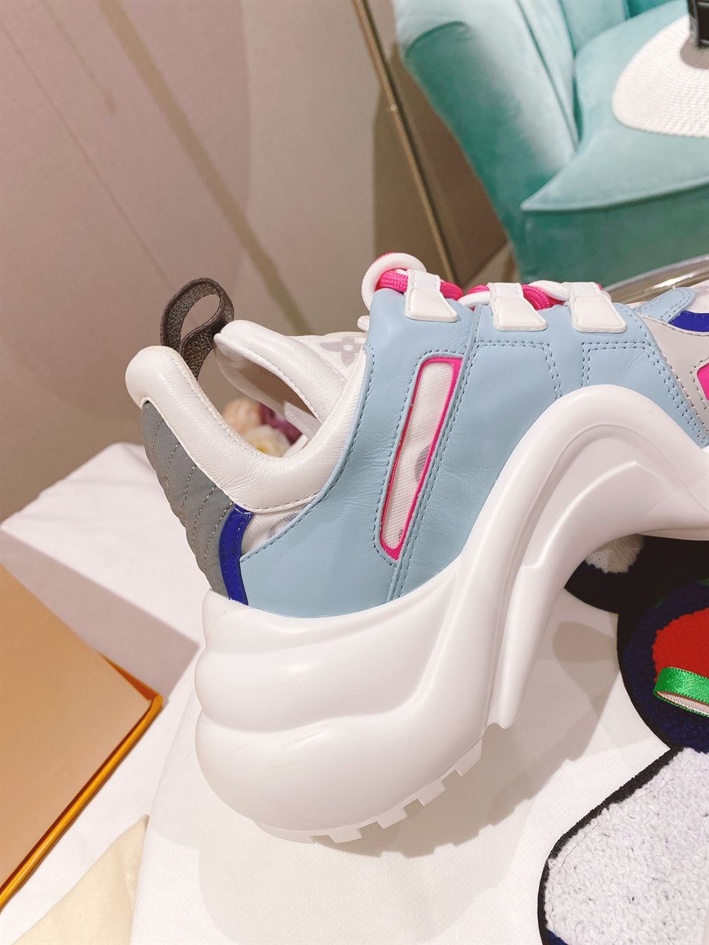 LOUIS VUITTON ARCHLIGHT TRAINERS - LVS100