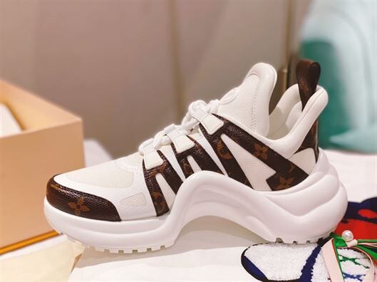 LOUIS VUITTON ARCHLIGHT TRAINERS - LVS106