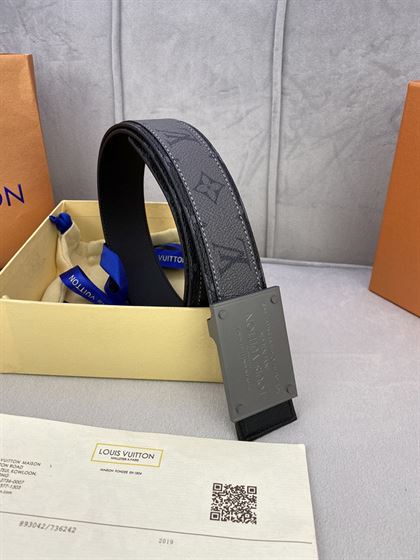 LOUIS VUITTON BELT - LBE078