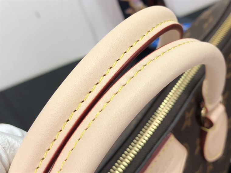 LOUIS VUITTON BOETIE MM MONOGRAM