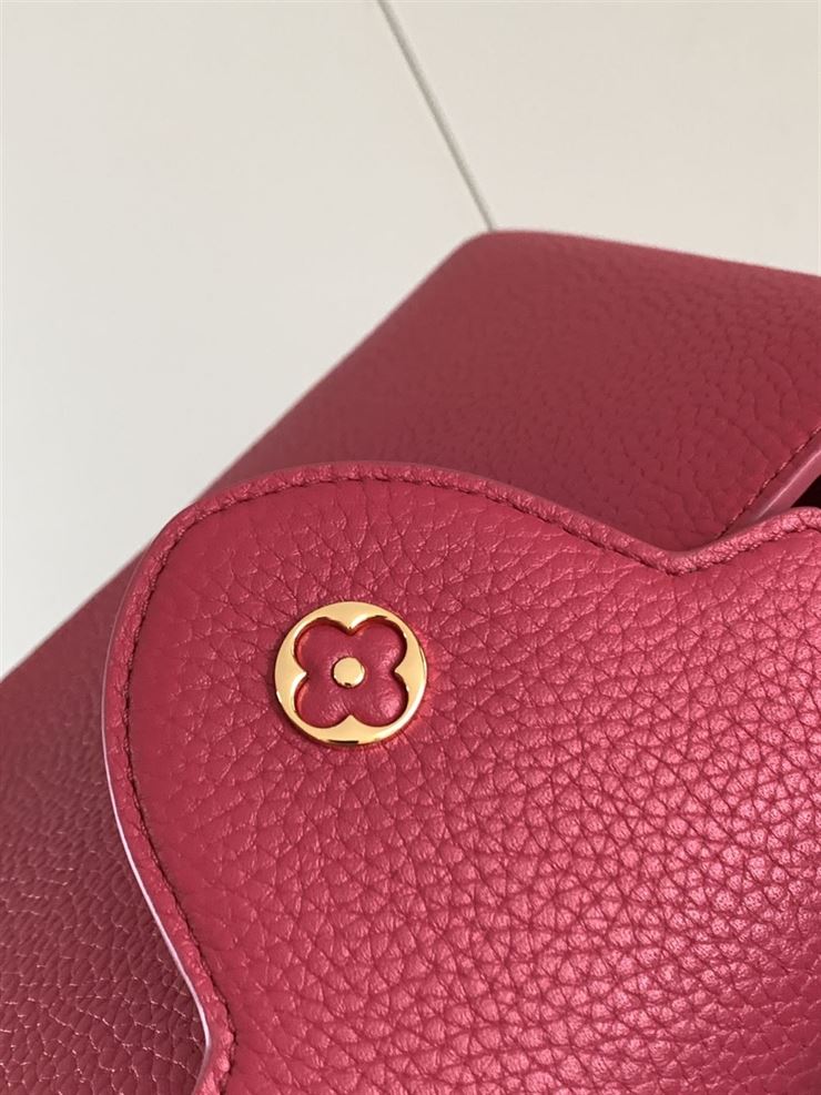 LOUIS VUITTON CAPUCINES BB Pink