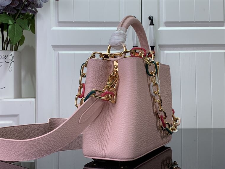 LOUIS VUITTON CAPUCINES BB PINK