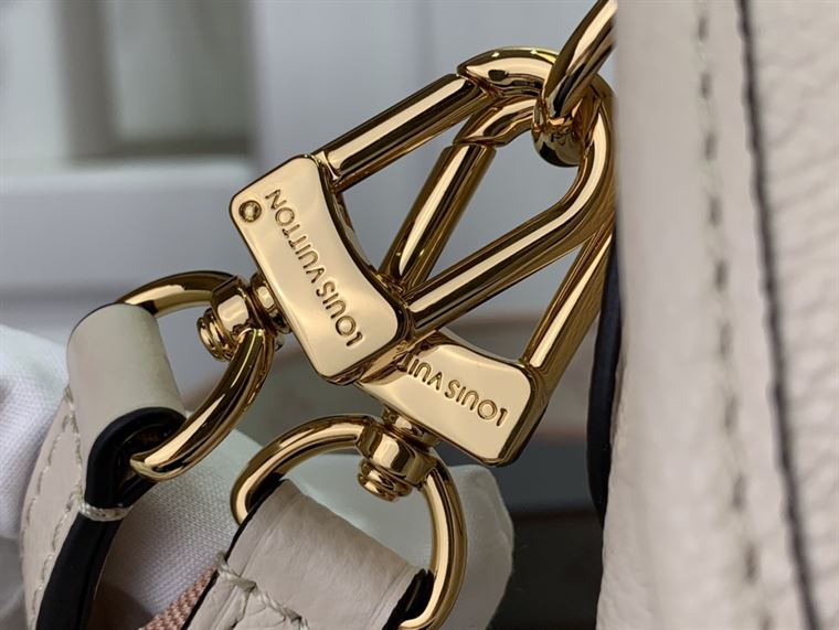 LOUIS VUITTON DIANE MONOGRAM EMPREINTE