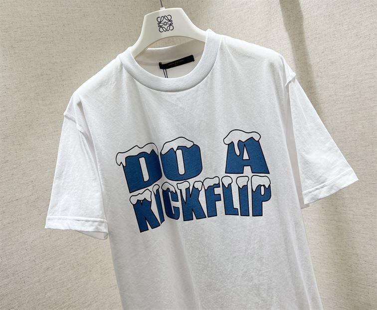 LOUIS VUITTON DO A KICKFLIP T-SHIRT - LVTS007