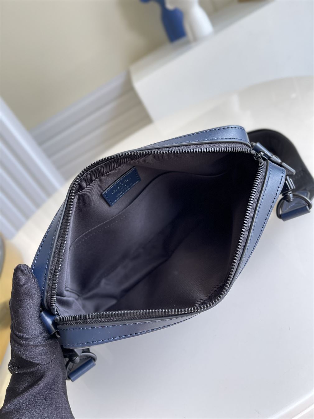 LOUIS VUITTON DUO MESSENGER MONOGRAM SHADOW LEATHER - LVB027