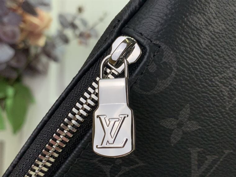 LOUIS VUITTON DUO SLING BAG TAIGARAMA - LVB038